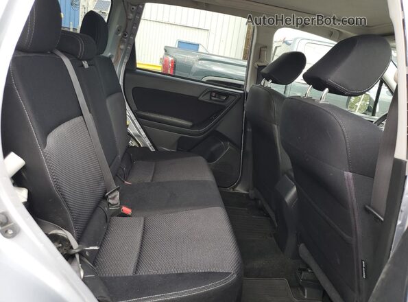 JF2SJADC1GH469398 2016 SUBARU FORESTER 2.5 Серебряный Вид задней части салона