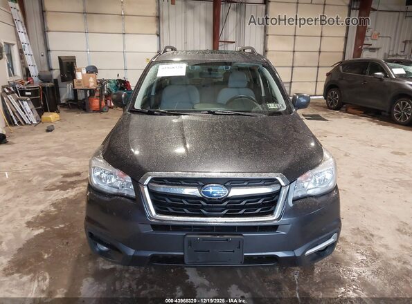 JF2SJAGC7JH464886 2018 SUBARU FORESTER 2.5 Gray 