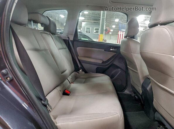 JF2SJARC5JH539968 2018 SUBARU FORESTER 2.5 Gray უკანა სალონის ხედი