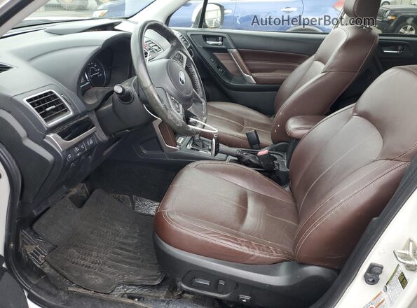 JF2SJATC1HH532910 2017 SUBARU FORESTER 2.5I TO White Vista interior delantera