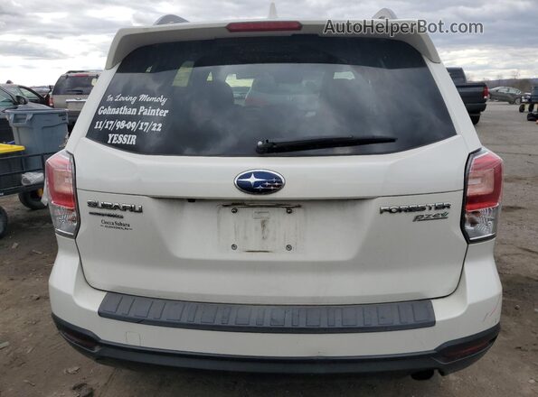 JF2SJATC1HH532910 2017 SUBARU FORESTER 2.5I TO White Vista trasera