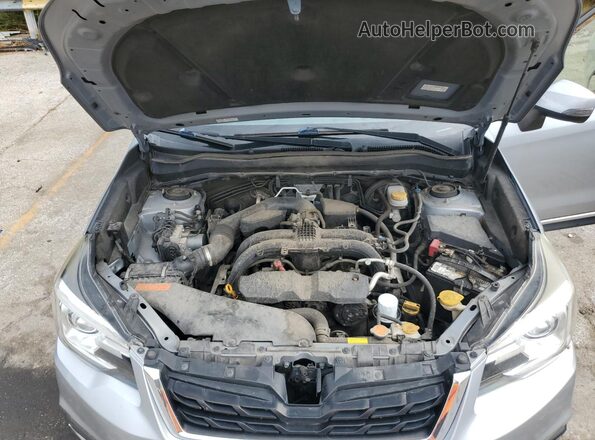 JF2SJAWC0HH447407 2017 SUBARU FORESTER 2.5I TO Серебряный Вид подкапотного пространства