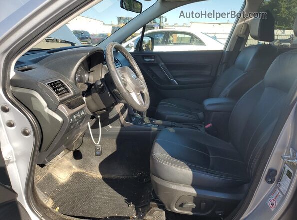 JF2SJAWC0HH525149 2017 SUBARU FORESTER 2.5I TO Silver Widok wnętrza z przodu