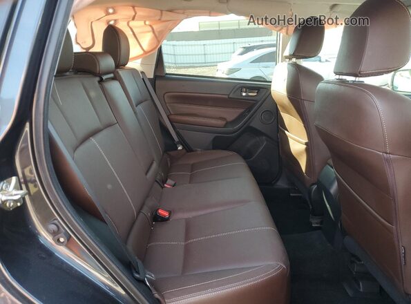 JF2SJAWC3HH596880 2017 SUBARU FORESTER 2.5I TO Gray Widok wnętrza z tyłu