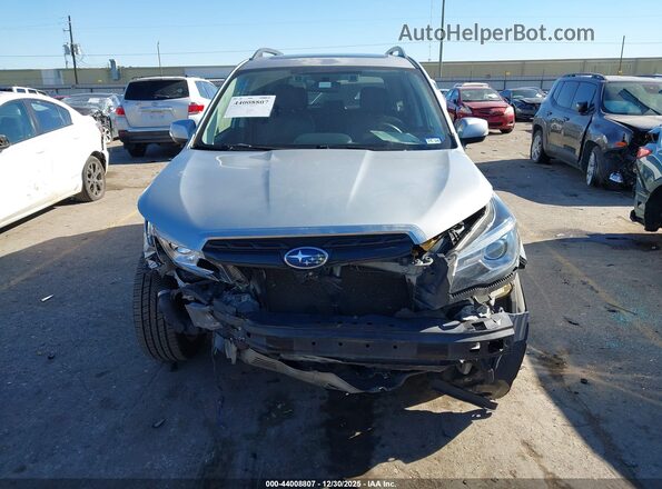 JF2SJGWC2HH448092 2017 SUBARU FORESTER2. Серебряный 