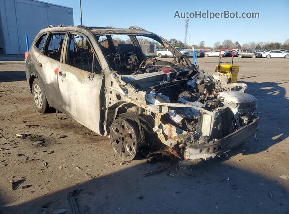 JF2SKACC2RH487667 2024 SUBARU FORESTER Зеленый Передняя правая четверть
