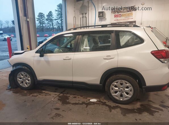 JF2SKACC8NH436474 2022 SUBARU FORESTER Белый Панорамный вид салона 360°