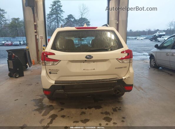 JF2SKACC8NH436474 2022 SUBARU FORESTER Белый 