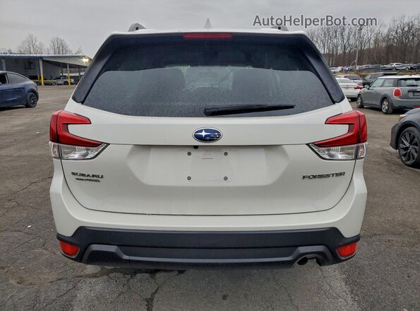 JF2SKAEC0NH492910 2022 SUBARU FORESTER Белый Вид сзади