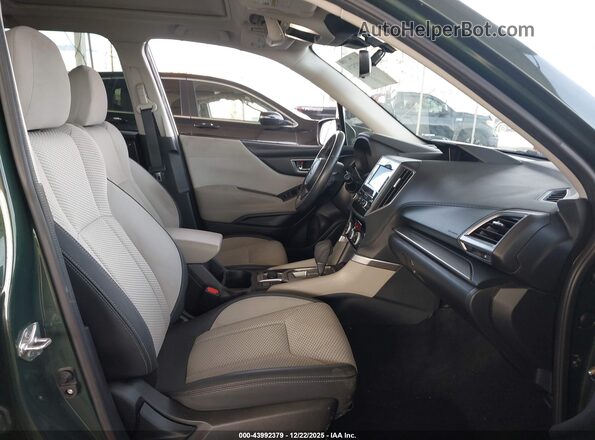 JF2SKAEC4NH507568 2022 SUBARU FORESTER Green Widok wnętrza z przodu