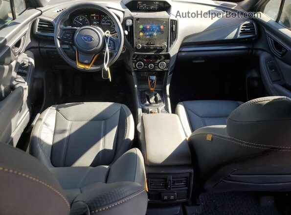 JF2SKAJC2RH500095 2024 SUBARU FORESTER Green Widok deski rozdzielczej