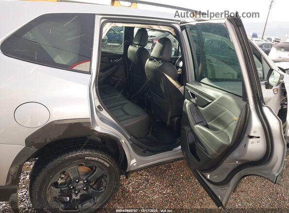 JF2SKAMC2NH435660 2022 SUBARU FORESTER Silver VIN կոդի պիտակի տեսք