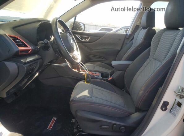 JF2SKARC9MH459428 2021 SUBARU FORESTER White Вид салону спереду