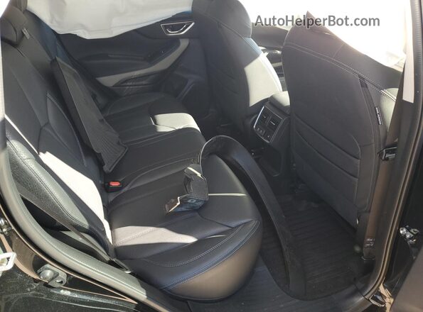 JF2SKEPC1NH522923 2022 SUBARU FORESTER Черный Вид задней части салона
