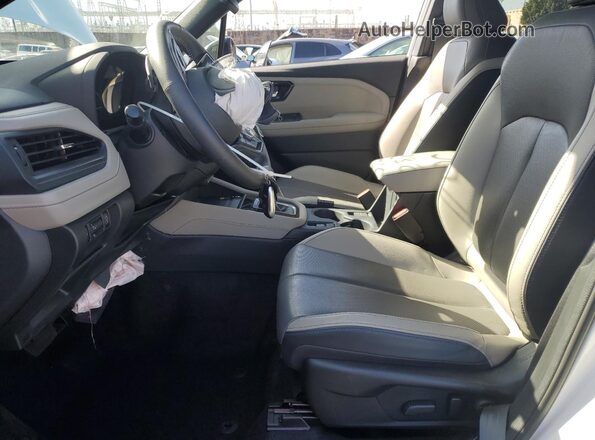 JF2SLDRC1SH502994 2025 SUBARU FORESTER White Սալոնի դիմացի տեսք