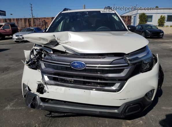 JF2SLDRC1SH502994 2025 SUBARU FORESTER White Դիմացի տեսք
