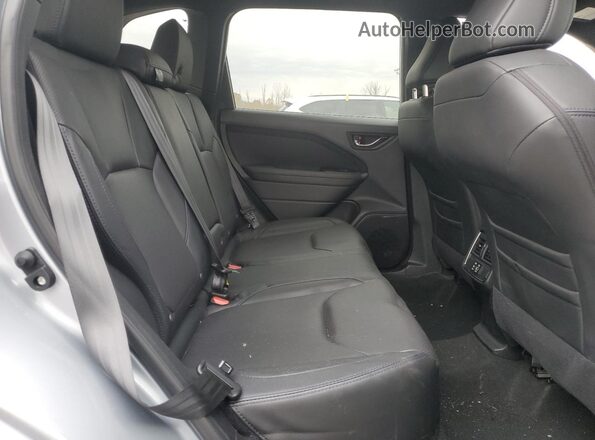 JF2SLDRC4SH536721 2025 SUBARU FORESTER Silver Rear interior view