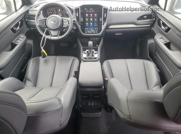 JF2SLDRC4SH536721 2025 SUBARU FORESTER Silver Dashboard view