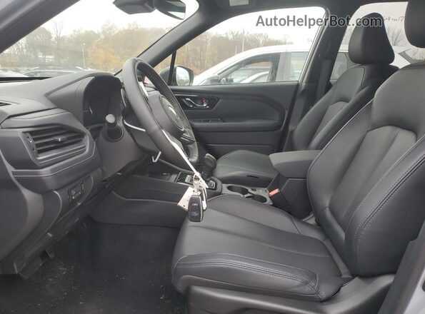 JF2SLDRC4SH536721 2025 SUBARU FORESTER Silver Front interior view