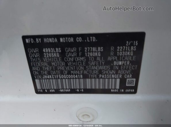 JH4KC1F50GC000418 2016 ACURA RLX White Vista del compartimento del motor