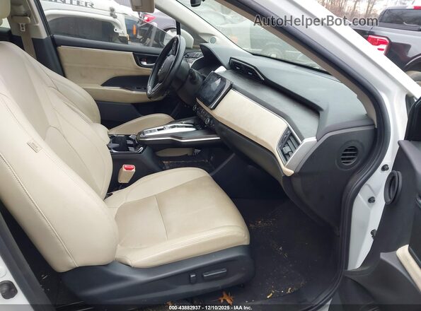 JHMZC5F30JC001063 2018 HONDA CLARITY Белый Вид салона спереди