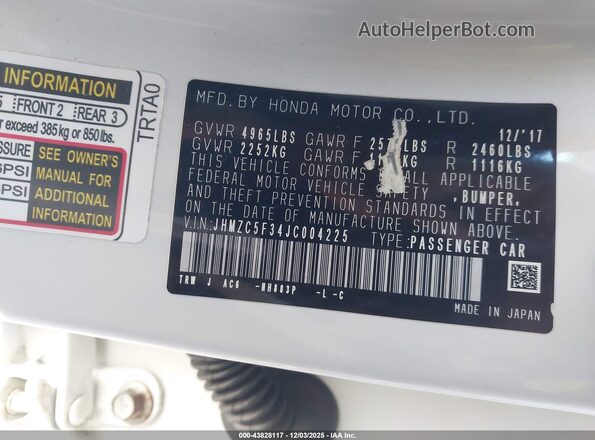 JHMZC5F34JC004225 2018 HONDA CLARITY White Engine compartment view