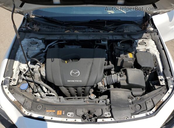 JM1BPAK7XK1106263 2019 MAZDA 3 White 
