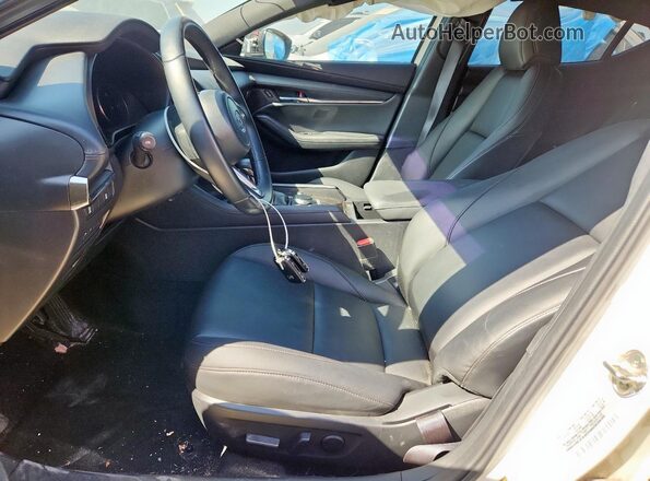 JM1BPALM0P1604225 2023 MAZDA 3 White Vista interior delantera