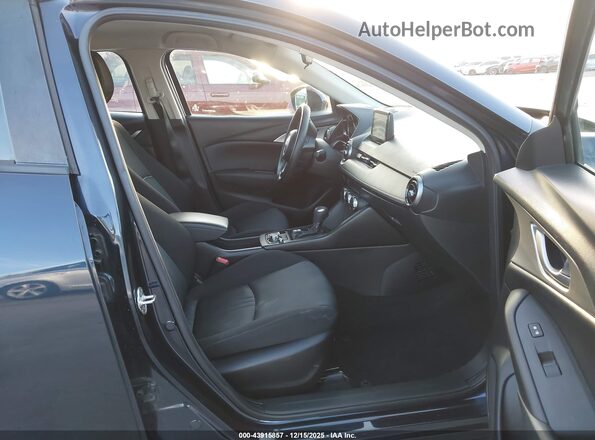 JM1DKDB77M1513730 2021 MAZDA CX-3 Синий Вид салона спереди