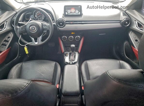 JM1DKFD72H0164948 2017 MAZDA CX-3 Серый Вид панели приборов