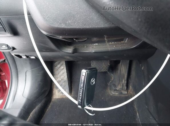 JM1GL1VM1M1616183 2021 MAZDA 6 Red Dashboard view