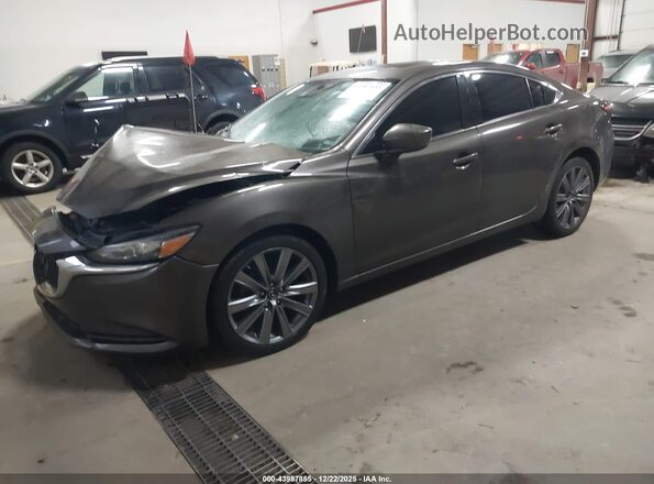 JM1GL1VM2J1307673 2018 MAZDA 6 Gray 