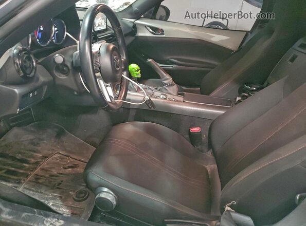 JM1NDAC77G0107615 2016 MAZDA MX-5 White Front interior view