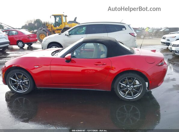 JM1NDAD77G0100856 2016 MAZDA MX-5 MIATA Red 360 interior view
