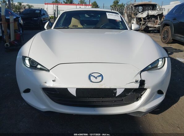 JM1NDAM72R0606047 2024 MAZDA MX-5 MIATA RF White Առջևի վահանակի տեսք