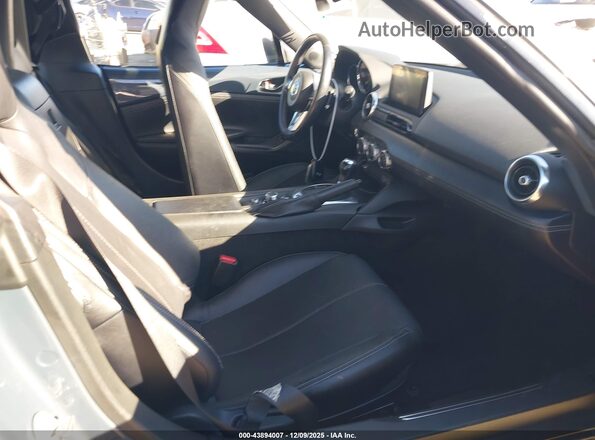 JM1NDAM73L0411663 2020 MAZDA MX-5 MIATA RF Серый Вид наклейки с VIN-кодом