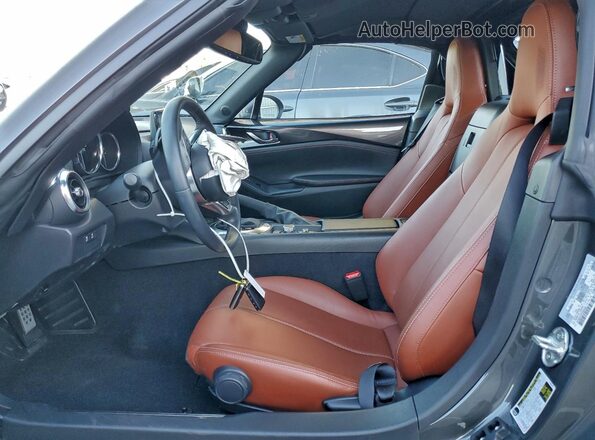 JM1NDAM73P0554408 2023 MAZDA MX-5 Gray Вид салону спереду