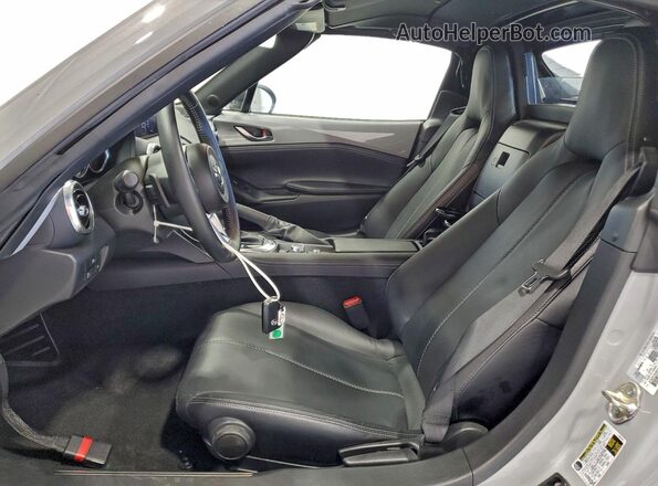 JM1NDAM74S0653229 2025 MAZDA MX-5 Gray Вид салону спереду