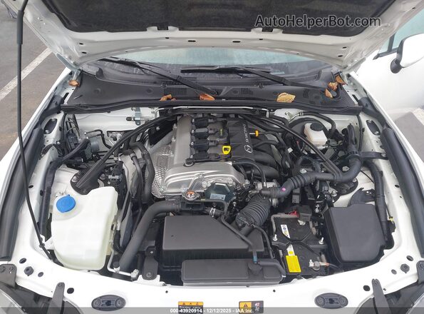 JM1NDAM75R0605684 2024 MAZDA MX-5 MIATA RF White Հետևի տեսք