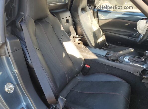 JM1NDAM77H0105072 2017 MAZDA MX-5 Silver Հետևի նստատեղերի տեսք