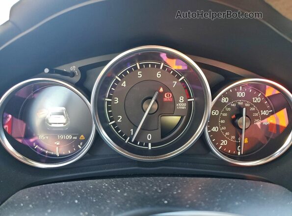JM1NDAM79M0457595 2021 MAZDA MX-5 Red Instrument cluster view
