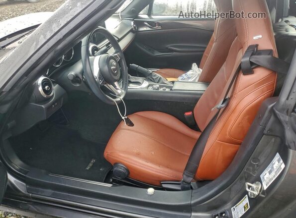 JM1NDAM7XP0554860 2023 MAZDA MX-5 Gray Вид салону спереду