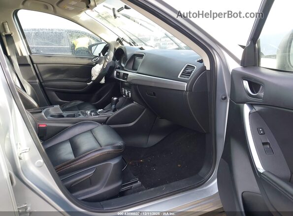 JM3KE2CY6G0720945 2016 MAZDA CX-5 Silver Вид салону спереду