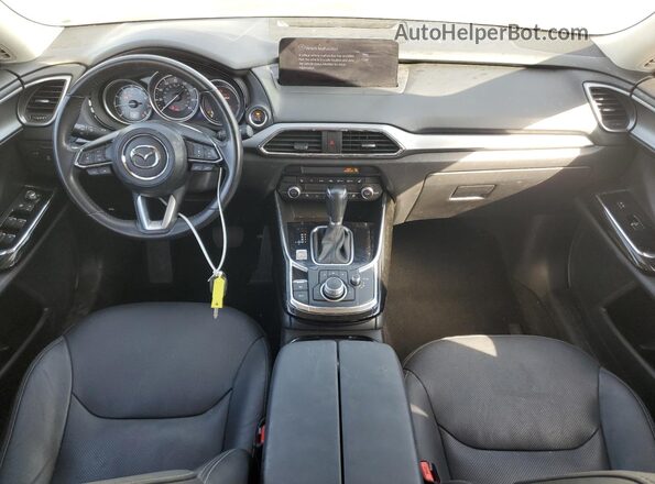 JM3TCBAYXP0657460 2023 MAZDA CX-9 Silver Vista del salpicadero