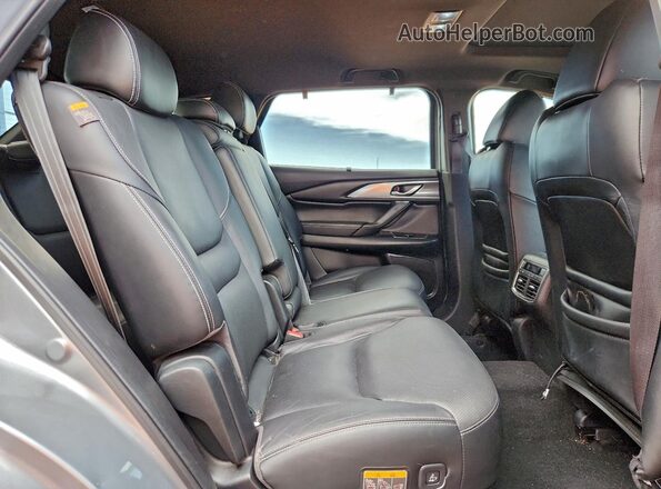 JM3TCBDY2P0644343 2023 MAZDA CX-9 Silver Вид задньої частини салону