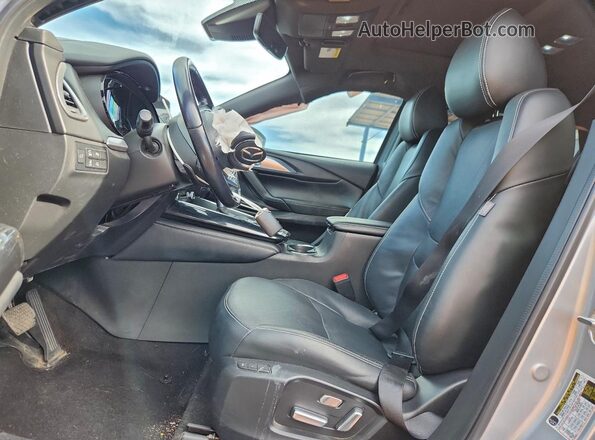 JM3TCBDY2P0644343 2023 MAZDA CX-9 Silver Вид салону спереду