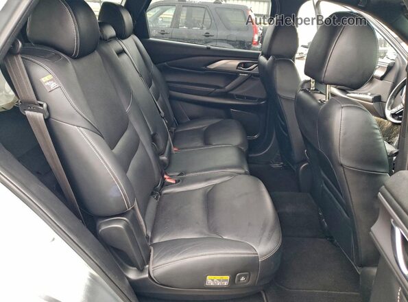 JM3TCBDY9P0649443 2023 MAZDA CX-9 Silver Rear interior view