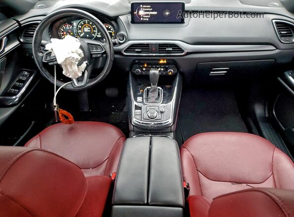JM3TCBDYXP0653565 2023 MAZDA CX-9 Gray Dashboard view