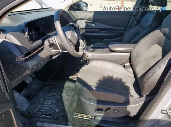 JN1DF0BB4PM706053 2023 NISSAN ARIYA Gray Widok wnętrza z przodu