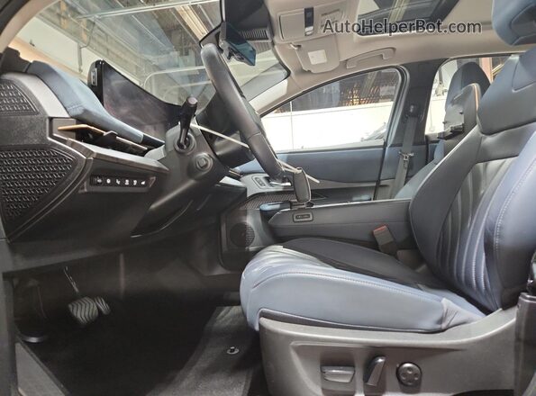 JN1DF0CD1PM710822 2023 NISSAN ARIYA Brown Vista interior delantera